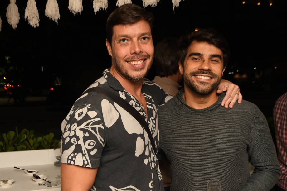 Encontros Veja Rio: personalidades da cidade s&atilde;o reunidas em evento animado no Tropik
