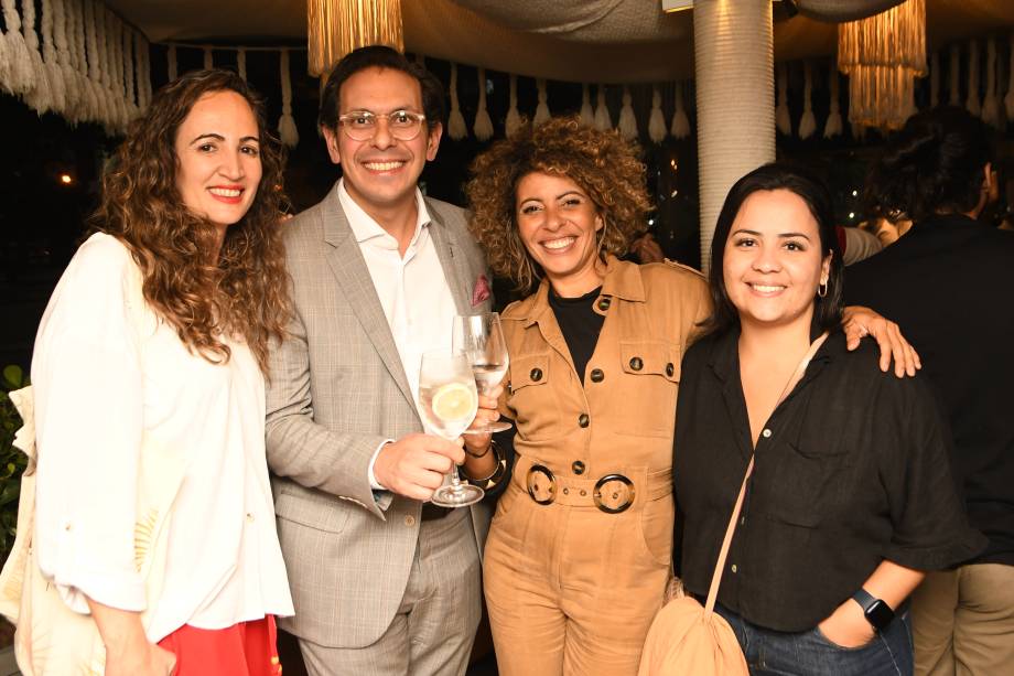 Encontros Veja Rio: personalidades da cidade s&atilde;o reunidas em evento animado no Tropik