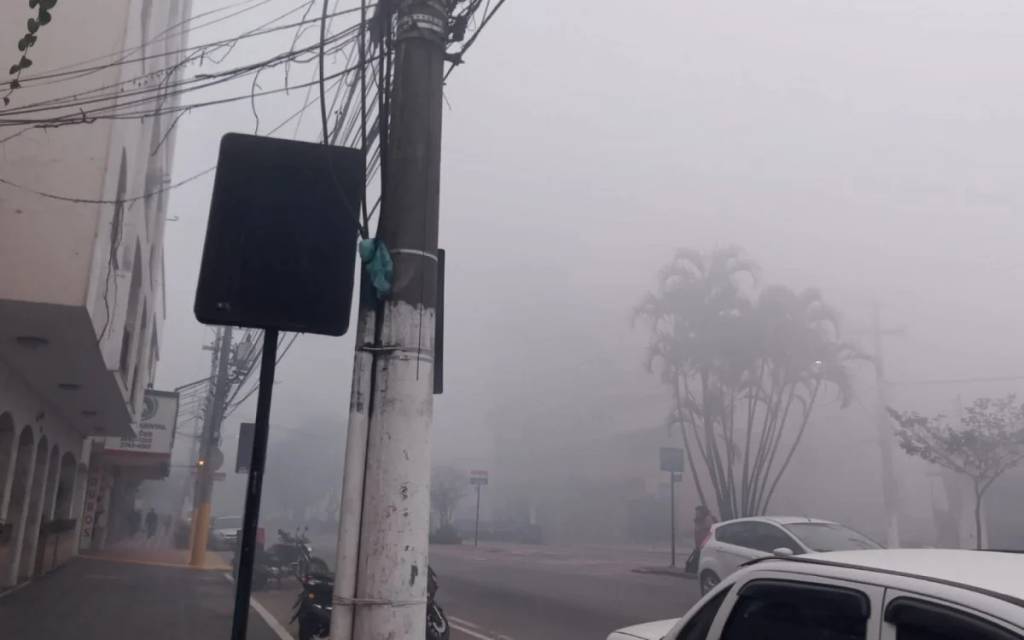 O que já se sabe sobre o incêndio em lixão em Teresópolis