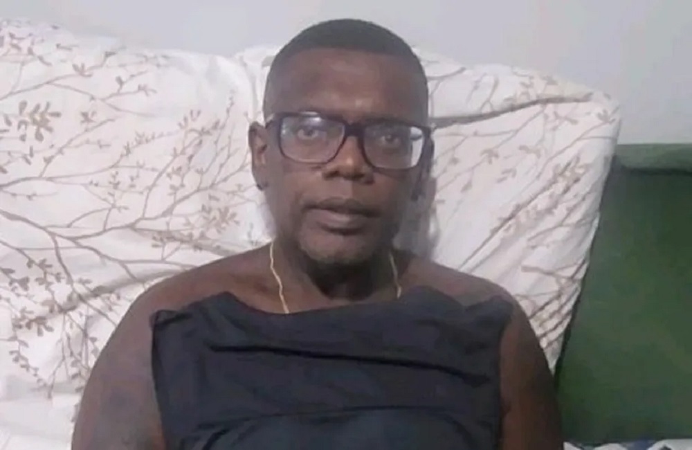 Irmão de MC Marcinho pede orações para o cantor, intubado em estado grave