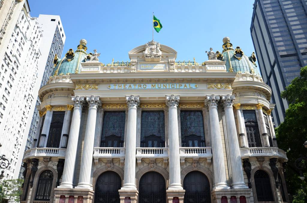 Theatro Municipal comemora Dia da Ópera com recital a 2 reais