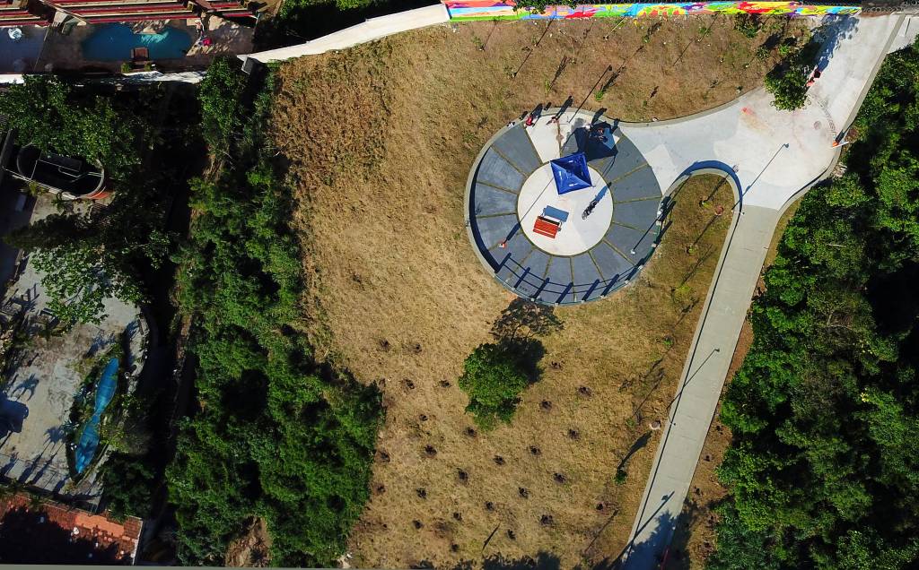 Como ficou o Parque Garota de Ipanema, no Arpoador, após revitalização
