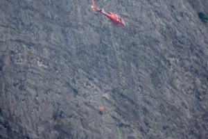 alpinistas-resgatados-bombeiros-helicoptero-grajau