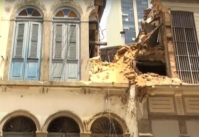 Imóvel no Arco do Teles, no Centro, desaba durante temporal. Veja imagens