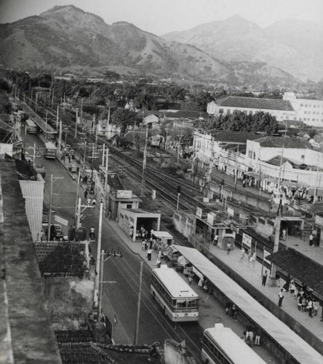 Obra de construção do colégio estadual Clovis Monteiro, década de 1960