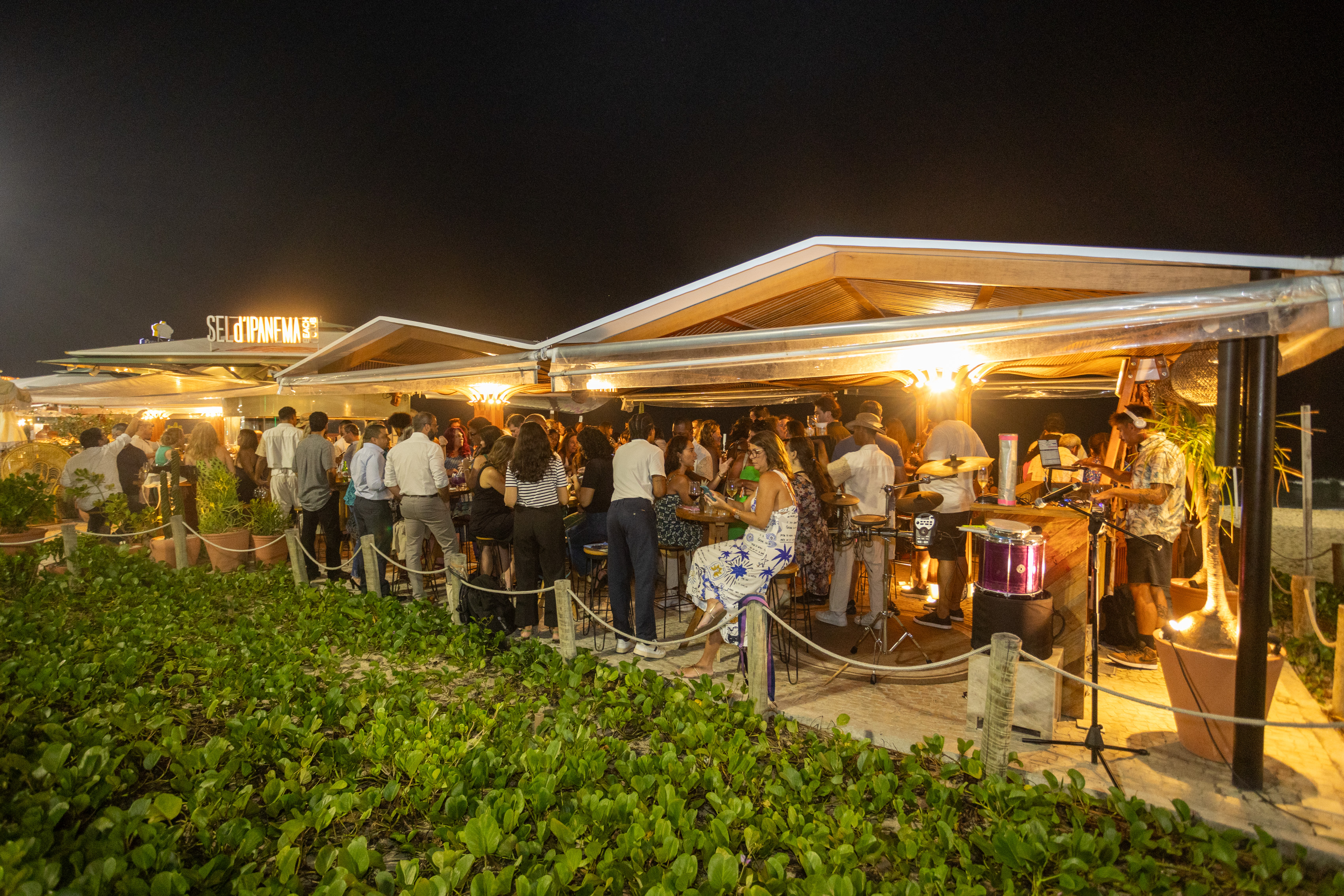 Encontros Veja Rio de novembro reúne artistas e empresários em Ipanema