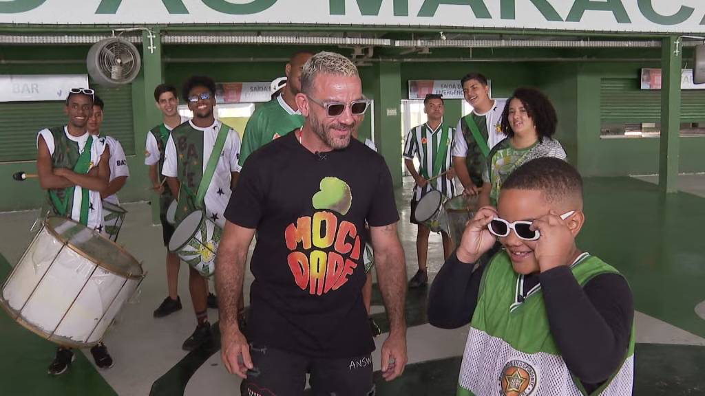 Viralizou: menino apaixonado pela Mocidade vai desfilar em escola mirim