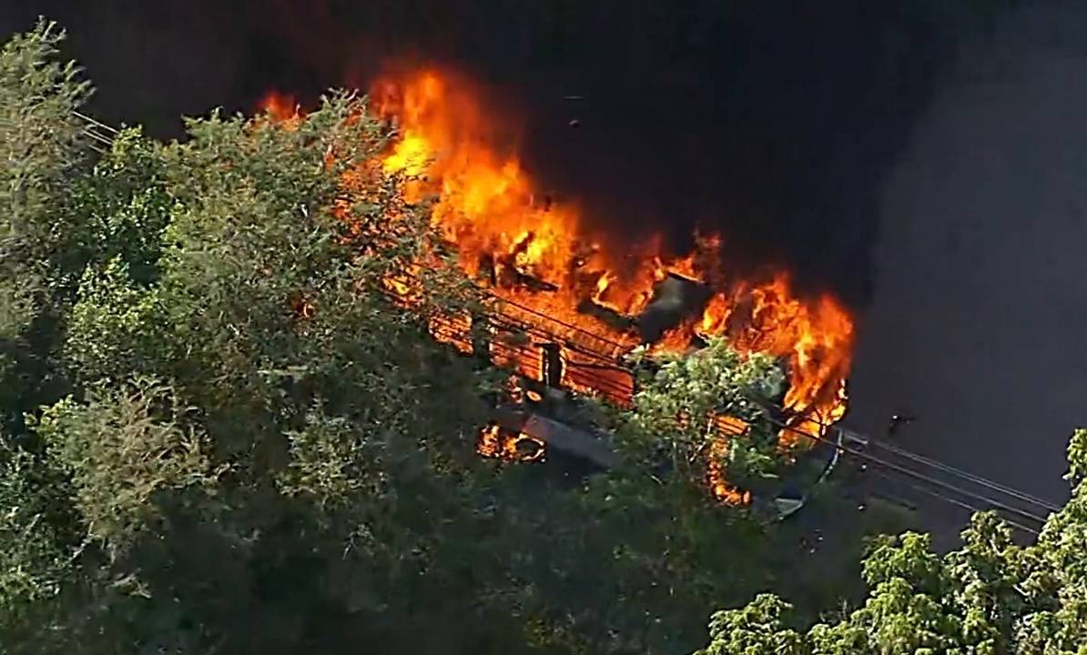 onibus-incendiado-milicianos-zona-oeste