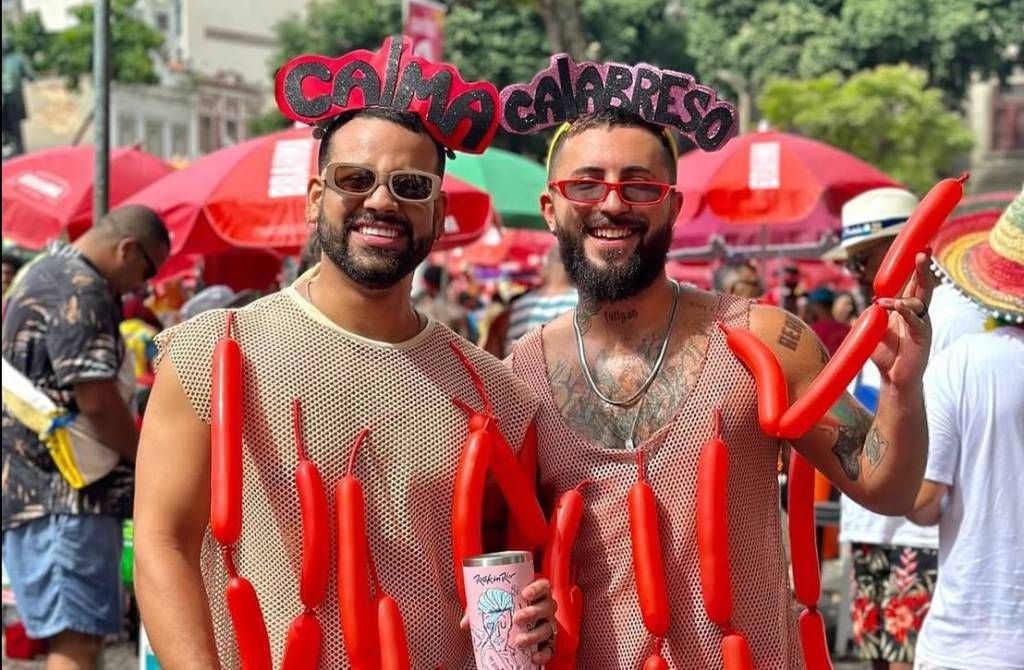 Expressão que bombou no BBB, “calma, calabreso” vira fantasia de Carnaval