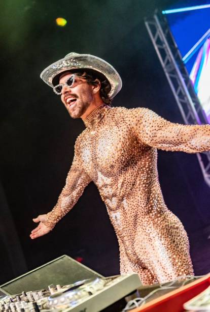 Confira alguns dos looks que Guilherme Acrízio já usou Confira alguns dos looks que Guilherme Acrízio já usou