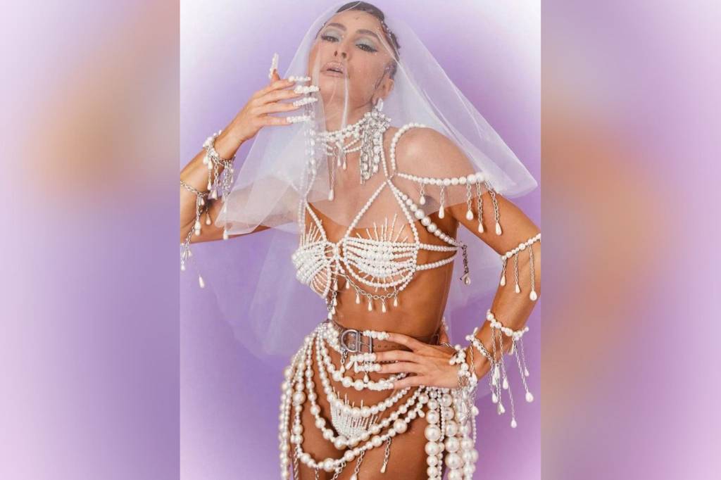 O que é o tule illusion, que promete bombar em tapa-sexos na Sapucaí