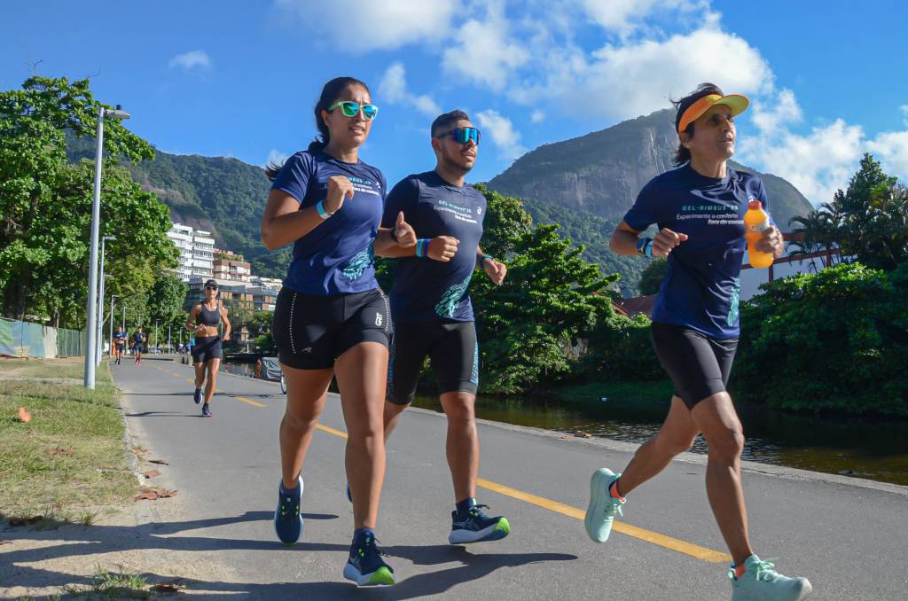 Exercícios regulares fortalecem o bem-estar mental feminino