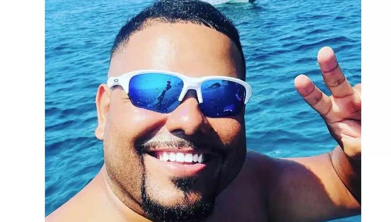 Buscas por homem que sumiu com jet ski na Barra entram no terceiro dia