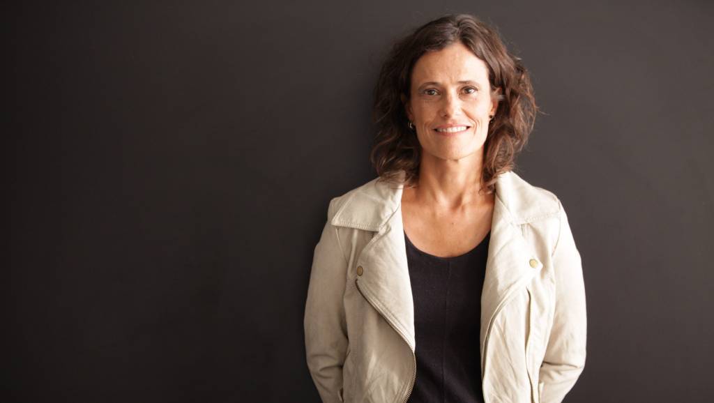 Primeiro centro cultural LGBT+ do Rio homenageia Zélia Duncan na abertura