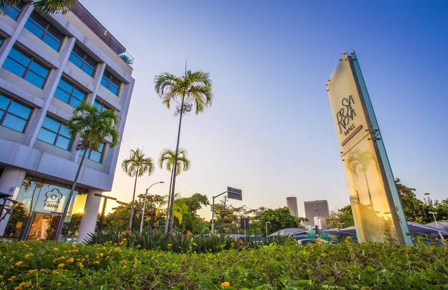 Vai tirar visto americano? Entrega de documentos agora é no Santos Dumont