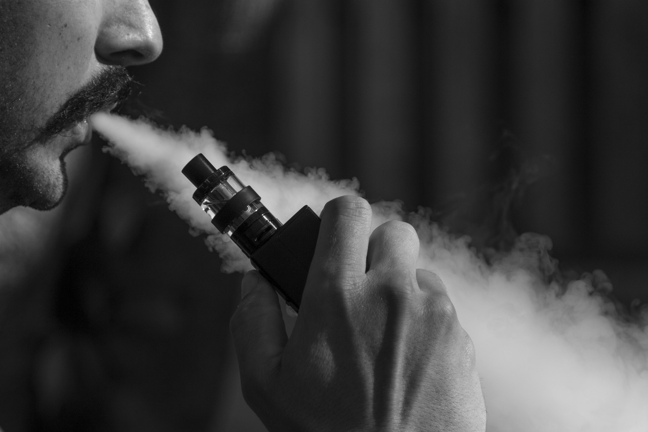 Cigarros eletrônicos: 10 razões para mantê-los proibidos