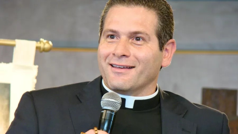 PUC-Rio abre canal para receber denúncias contra padre preso por estupro