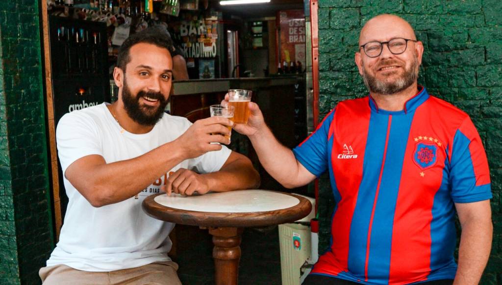 Luiz Antonio Simas reconta a história do Rio através de bares tradicionais
