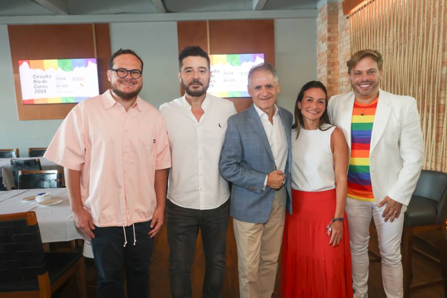 Representantes da CEDS Rio e Embrtaur participaram do lançamento
