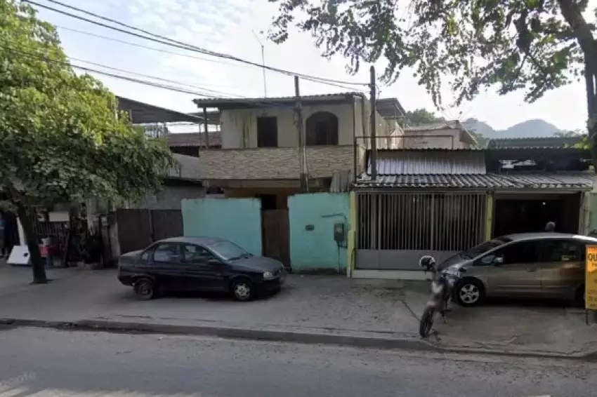 casa-onde-adolescente- matou-pais-jacarepagua
