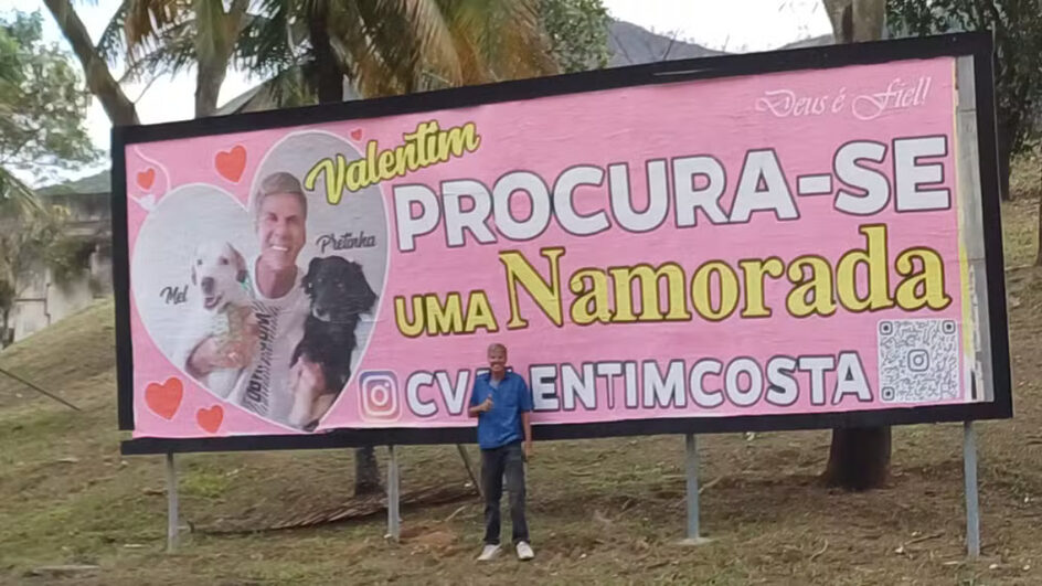 Quem é o viúvo que espalhou outdoors pela Zona Oeste em busca de namorada