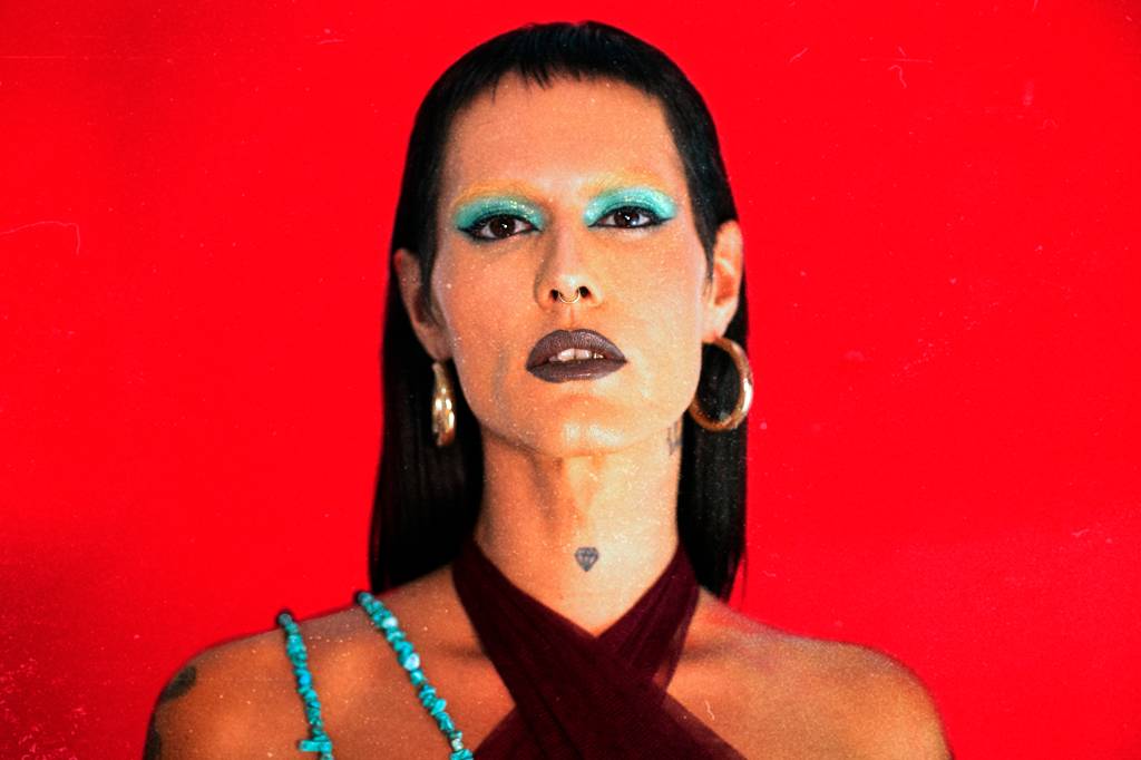 Filipe Catto traz show em homenagem à Gal Costa para o Teatro Rival