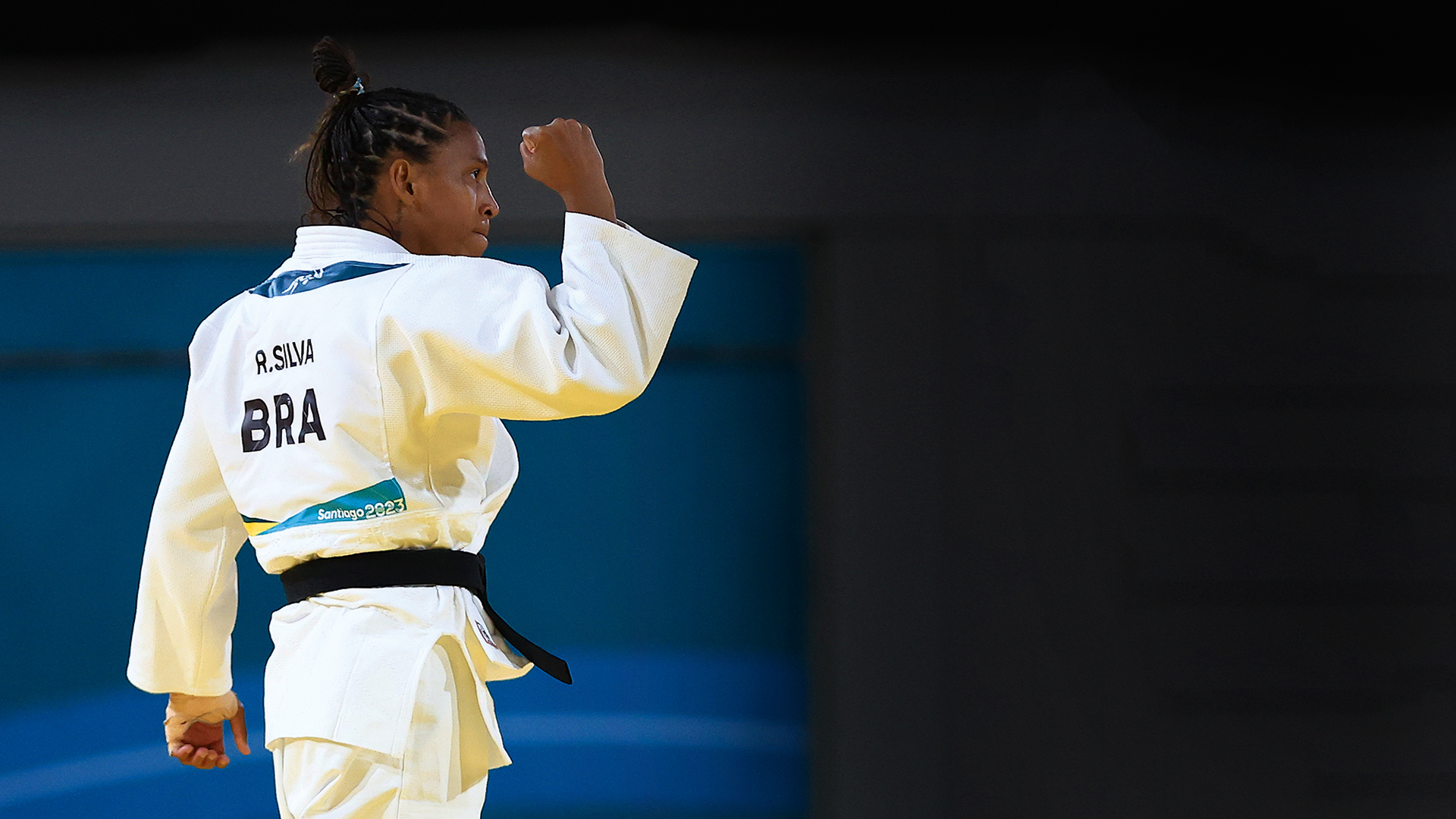 CELEIRO DE MEDALHAS - O primeiro ouro do Brasil no jud&ocirc; foi do paulistano Aur&eacute;lio Miguel, em Seul, em 1988. Em Londres 2012, a piauiense Sarah Menezes foi a primeira brasileira no lugar mais alto do p&oacute;dio. A modalidade &eacute; a que maior n&uacute;mero de medalhas rendeu ao Brasil em Olimp&iacute;adas, com 24 at&eacute; o momento. Neste ano, a ga&uacute;cha Mayra Aguiar pode fazer hist&oacute;ria, ao se tornar a primeira judoca com quatro medalhas consecutivas.