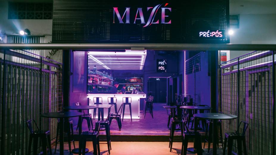 Mazé: prato cheio para fotos e drinques