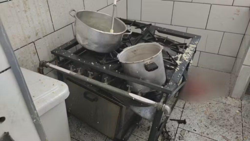 Merendeira tem mandíbula dilacerada após explosão de panela de pressão