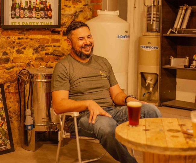 Rubens Komniski, criador da Cervejaria Paraphernalia.