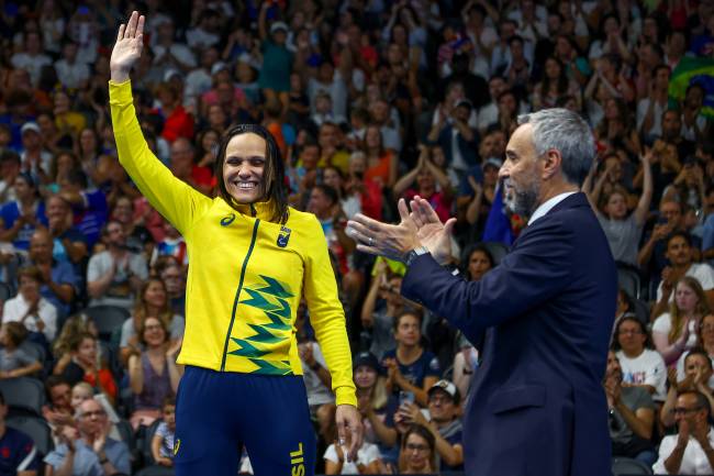 Carol Santiago conquista ouro em Paris 2024