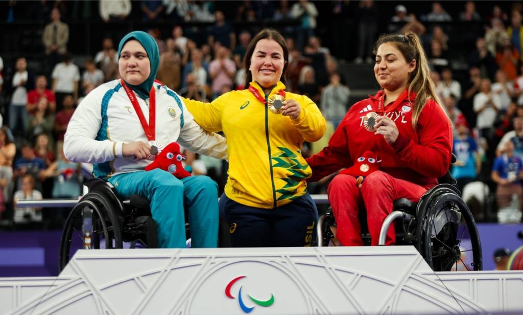 Mariana D’Andrea dedica ouro ao pai que faleceu recentemente