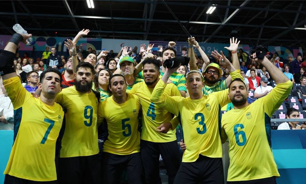 Goalball conquista 4ª medalha no masculino, feminino adia sonho do pódio