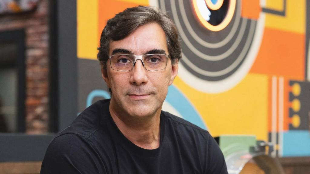 Novo Boninho? Rodrigo Dourado, diretor do BBB 25, rejeita os holofotes