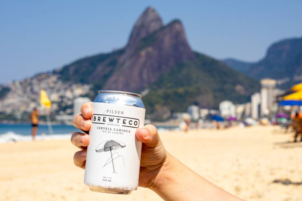 Brewteco Pilsen_Ipanema1 Brewteco: cerveja nova é lançada na areia da praia