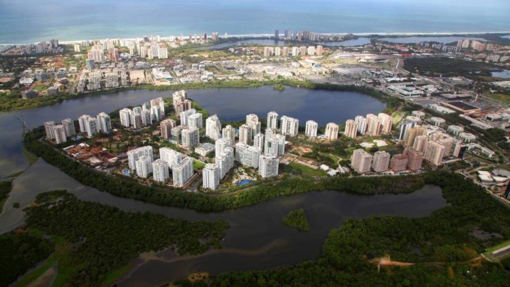 Vizinhos do condomínio Península fazem abaixo-assinado por segurança