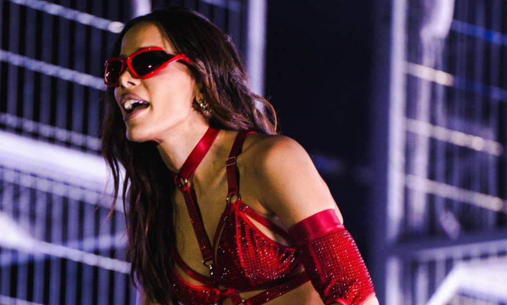 Anitta apresenta show Funk Generation no Brasil pela primeira vez