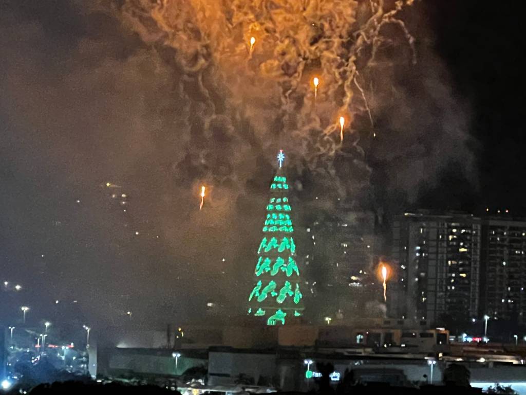 Fogos de artifício na Barra representam descaso ambiental, afirma biólogo 