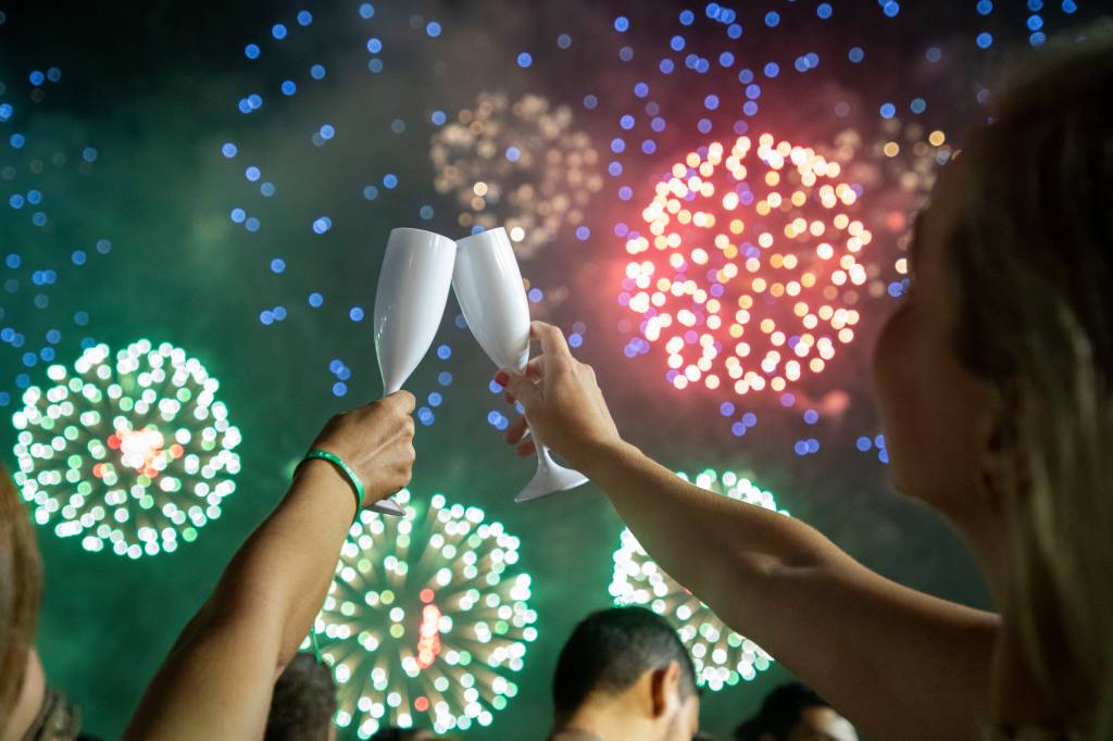 Chove ou não? A previsão do tempo para a virada do ano no Rio