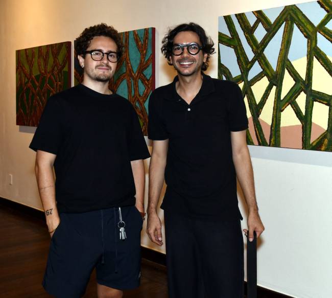 _DSC6986 - Os artistas plásticos Luiz Eduardo Rayol e Fogo -Exposição WILLY CHUNG - DEZ 2024- CG