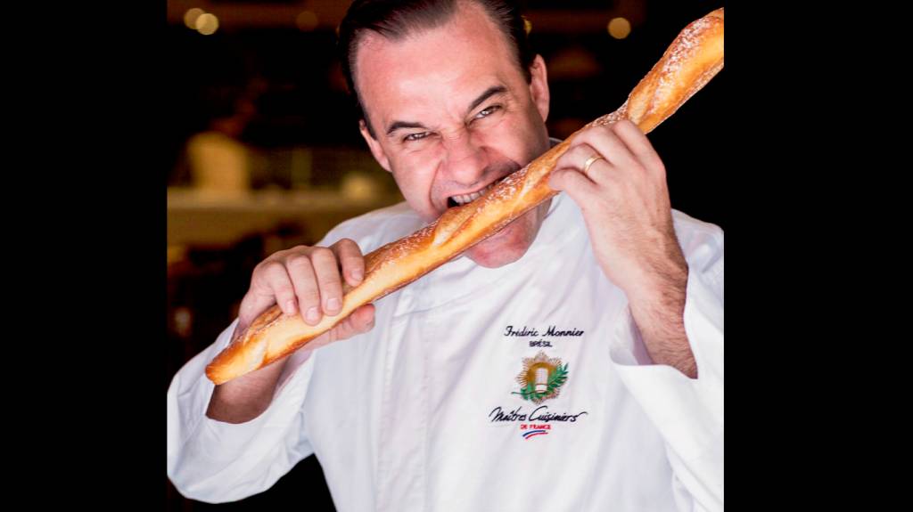 Chef francês Frédéric Monnier dá oficina em escola pública no Arpoador