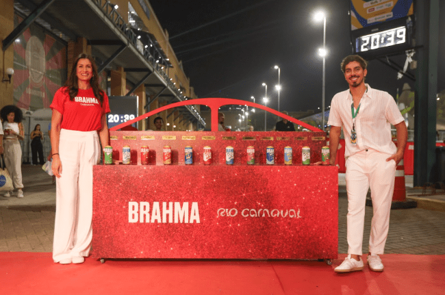 Veja como são as latas de cerveja das Escola de Samba do Rio