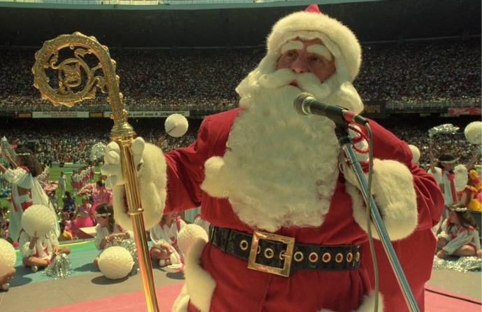 Papai Noel ao microfone, no Maracanã, 1989