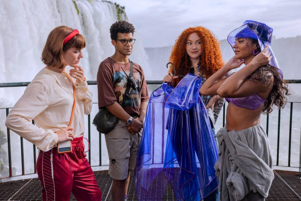 ‘Vale Tudo’ começa a gravar por Foz do Iguaçu (9) Alice-Wegmann-Lucas-Leto-Bella-Campos-remake-Vale-Tudo