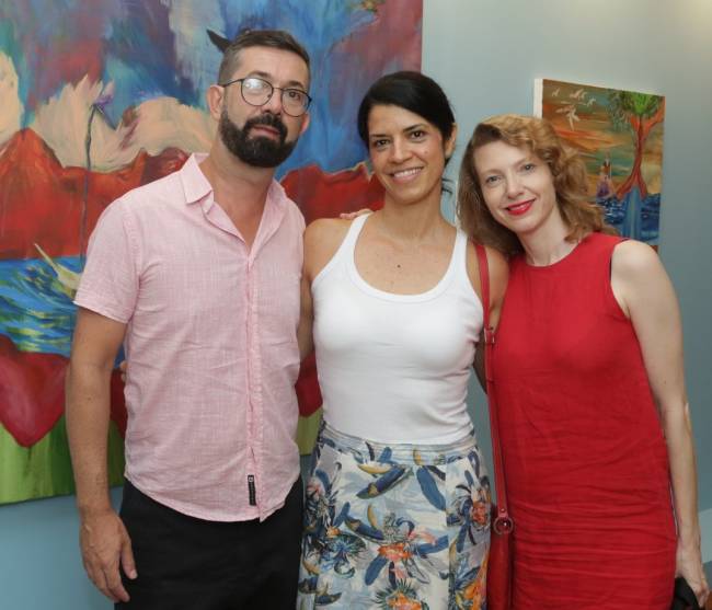 21 Ivair Reinaldin, Eloa Carvalho e Julia Milward