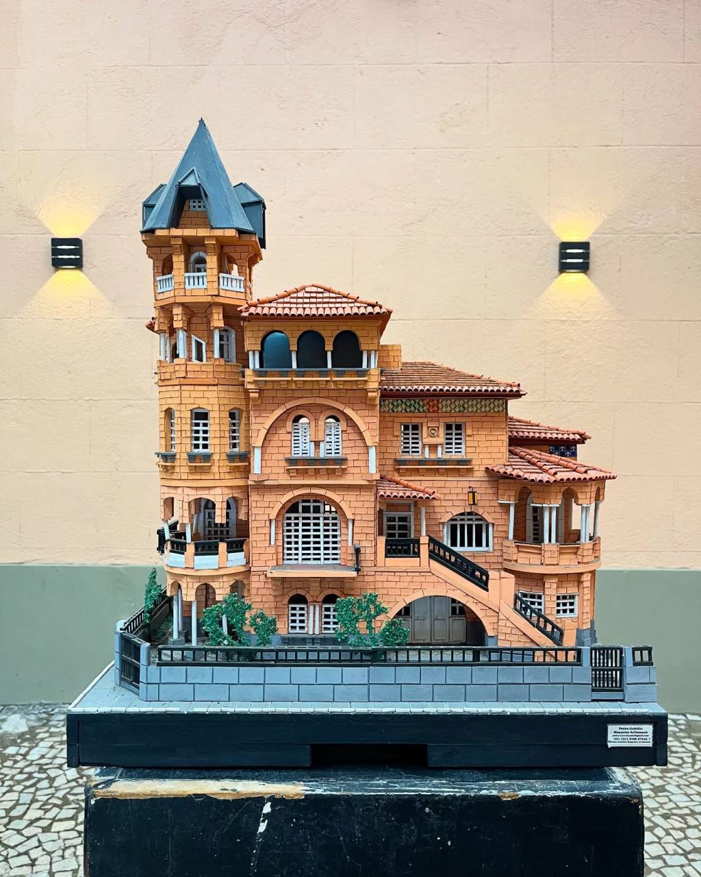 Rafael Bokor: Castelinho do Flamengo reabre parcialmente com arte