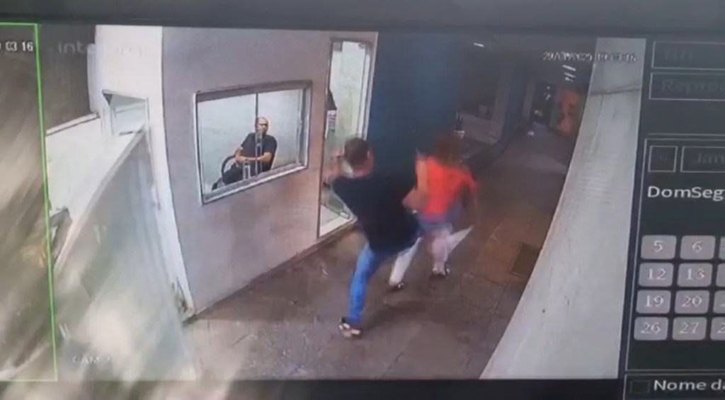 O que se sabe sobre caso de idosa que levou chute de motorista de app