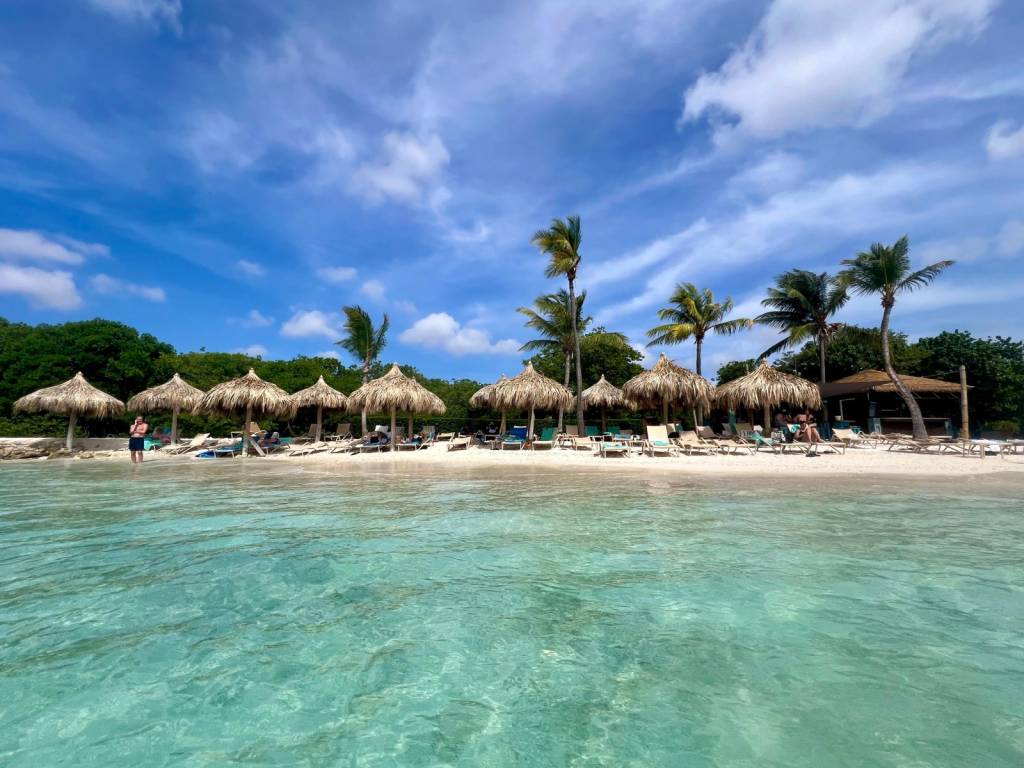 Guia completo de Aruba: praias, passeios, hotéis e restaurantes
