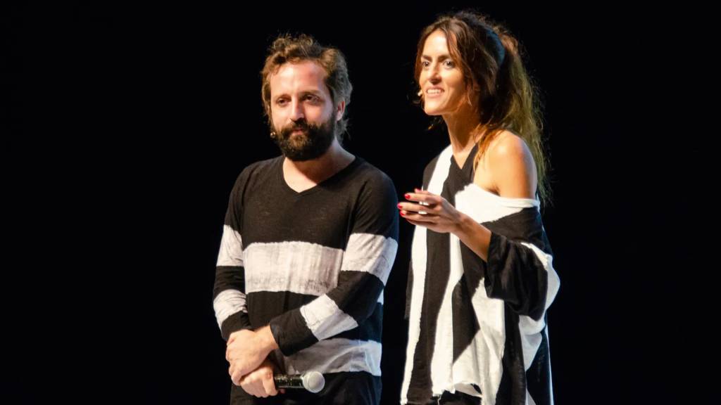 Peça Portátil, do Porta dos Fundos, comemora dez anos da estreia