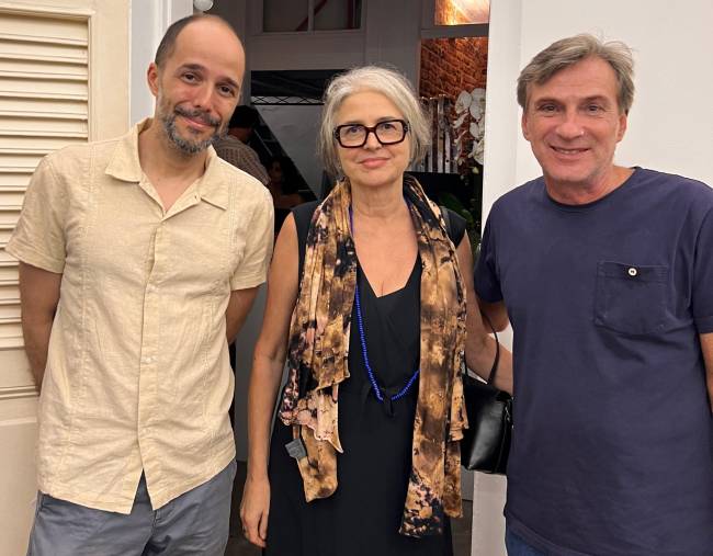 José dos Guimaraes, Beth Jobim e o arquiteto Israel Nunes